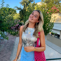 Fleur Van Den Aker