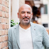 Ibrahim EvsanIbrahim Evsan is an Influencer