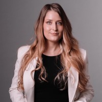 Veronika Villamil-Treit