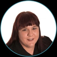 Lainie Darams