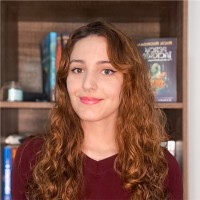 Amanda Beatriz
