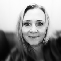 Tone Holm