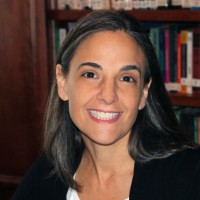 Suzanne R Graham