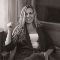 Sara Bradford