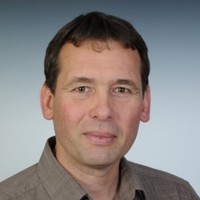 Dr. Peter Zimmer