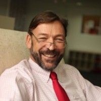 Dr. Jorge Nelson