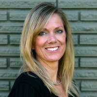 Dr. Gina Yaritz