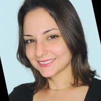 Lianne R.