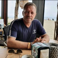 Perry Van Der Lee