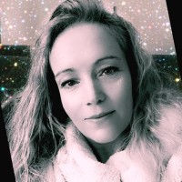 Joyce Van Es