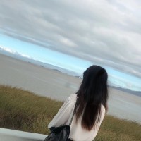 Mia L