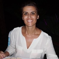 Laura V. Ferreira Dos Santos