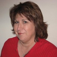 Anne M Tomlinson