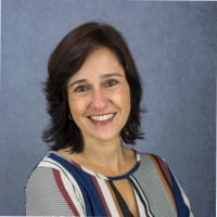 DANIELA S. M . MACHADO