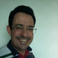 Dr.Adriano Machado