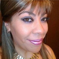 Karina De La Puente González .