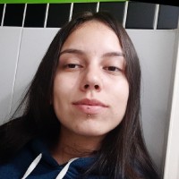Manoela Gomes