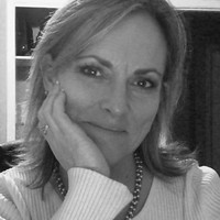 Giselle Newman AAIA,RID