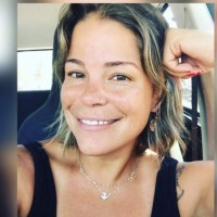Fabiana M Santos