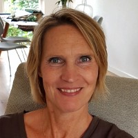 Mirjam Veenstra