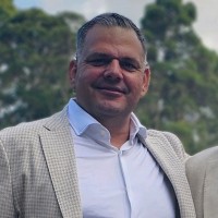Juan C Arango h