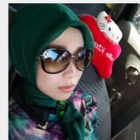 YULI WAHYUNI
