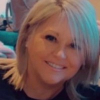 Lynda Robinson