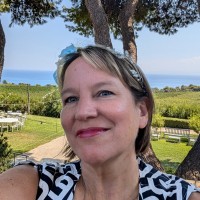 Simone Hausknecht, PhD
