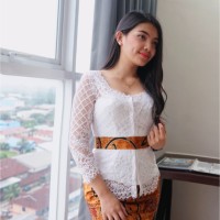 Putri Eka
