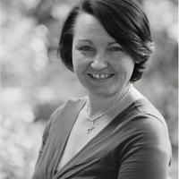 Lesley Devine