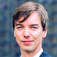 Sebastian Kuenne, Cfa