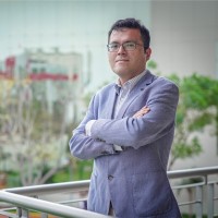 Alberto M.