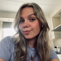 Manon Van Der Veen