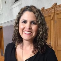 Ana Lucero, Msw/Msg