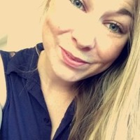 Kelli Barry