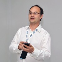 Yves Ackermann