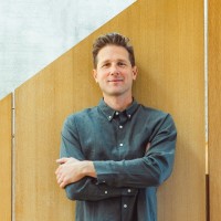 Alex Howell