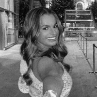 Mia Richards