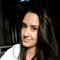 Camila Caroline Corrêa