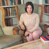 Laura Lazar Meng.