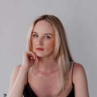 Alena Kominch