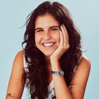Mia McDonald