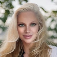 Paula Hayes