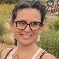 Laura Snyder