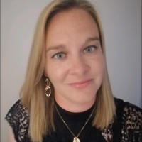 Leonie Wade