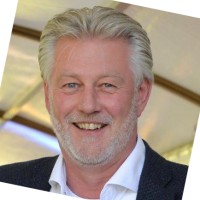 Eddi C. Bakker