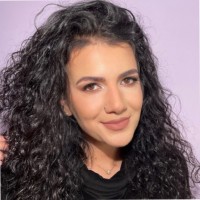 Alev Izet