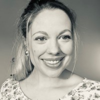 Lucinda Robertson