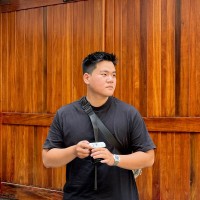 Nguyen La