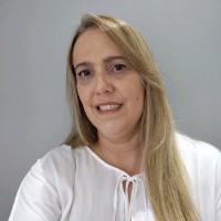Viviane Silva Momesso